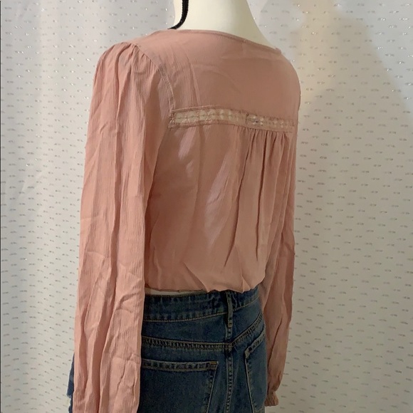 Hippie Rose-Crochet Inset Top NWT - Picture 2 of 8